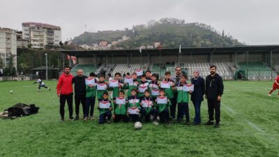 Okul sporları kapsamında Giresun ilinde düzenlenen Küçükler Erkekler Futbol Şampiyonası