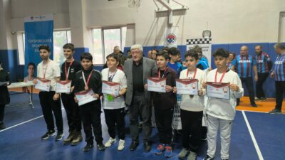 Tokat’ta düzenlenen Okul Sporları Satranç Yıldızlar Grup Müsabakalarında Erzincan Sınav