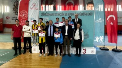 Şehit Er Süleyman Aydın Ortaokulu, Gümüşhane’deki badminton grup müsabakalarında birinci
