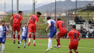Erzincan Amatör Ligi’nde yarı final heyecanı, futbolseverlere büyük bir mücadele