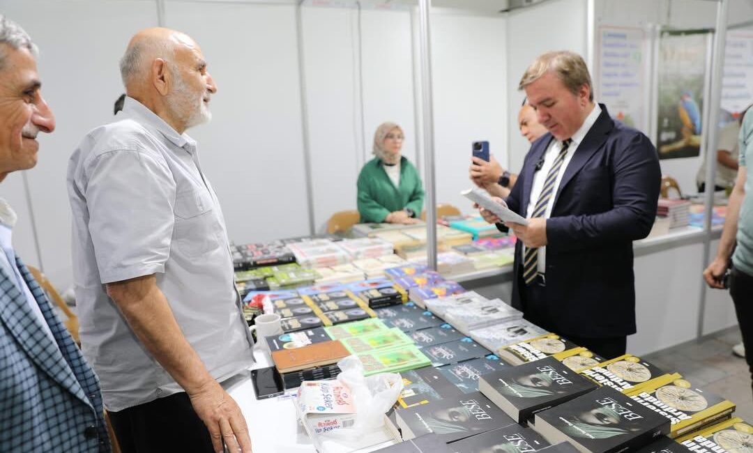 Erzincan Valisi Hamza Aydoğdu, Erzincan Belediye Başkanı Bekir Aksun ve