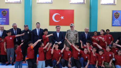 Erzincan Valisi Hamza Aydoğdu, il genelinde gençlerin sosyal ve sportif