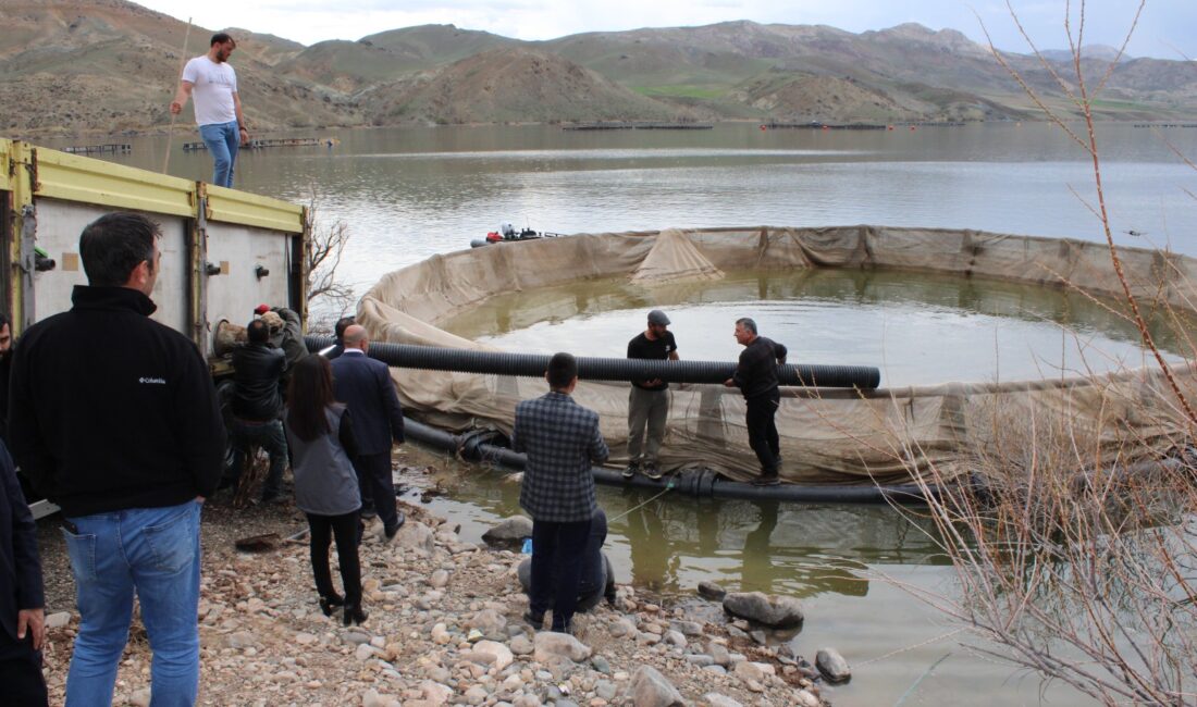 Erzincan’ın Tercan ilçesinde bulunan Tercan Baraj Gölü, tarım ve enerji