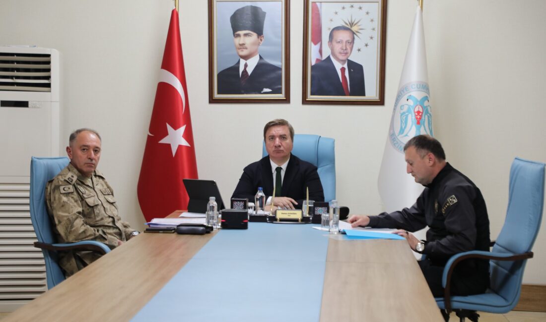 İçişleri Bakanı Ali Yerlikaya’nın başkanlığında, 81 il valisinin katılımıyla Video