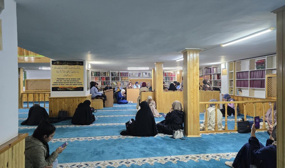 Erzincan Müftülüğü Diyanet Gençlik Hizmetleri tarafından başlatılan “Erzincan’da Üç Vakit”