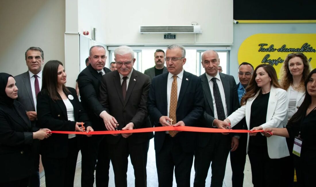 Erzincan Binali Yıldırım Üniversitesi (EBYÜ) Bahar Şenlikleri, renkli etkinliklerle üniversite