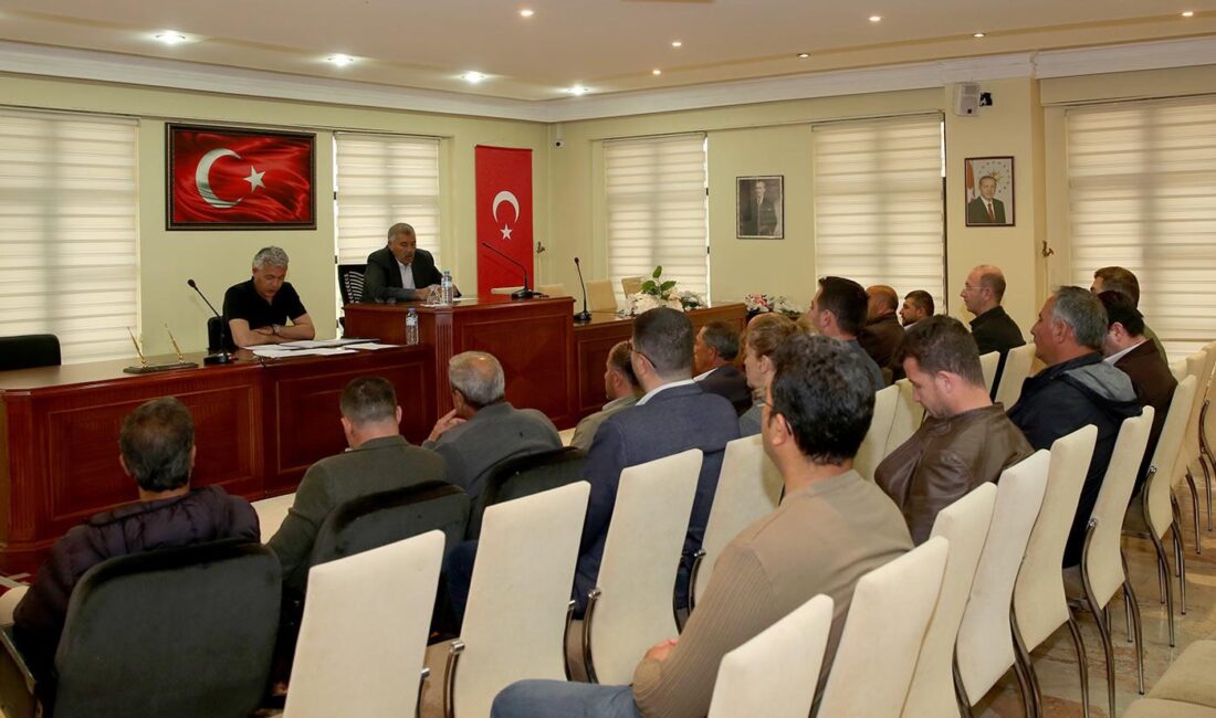 Üzümlü Belediye Meclisi, Üzümlü Belediye Başkanı Lütfi Yakut başkanlığında, Üzümlü