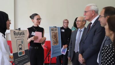 Erzincan Binali Yıldırım Üniversitesi Sağlık Yönetimi Bölümü öğrencileri, “Bir Fikrim