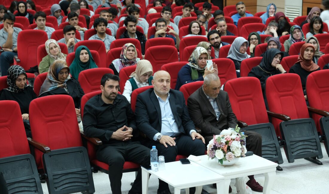Erzincan Müftülüğü Gençlik Hizmetleri İl Koordinatörlüğü tarafından düzenlenen Anadolu Edipleri