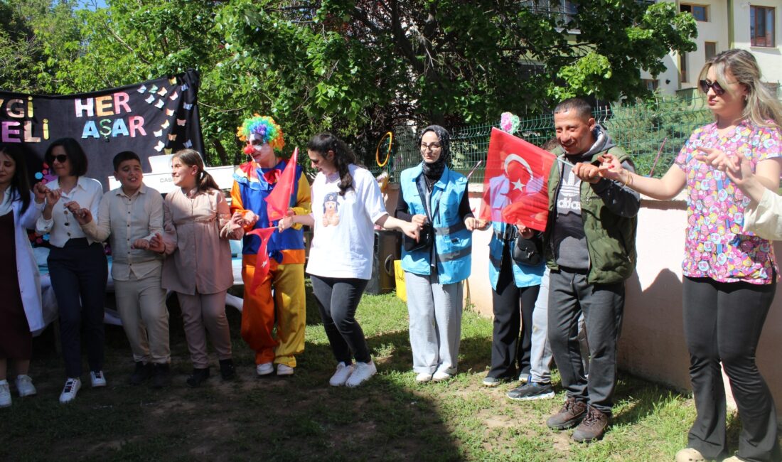 Erzincan Gençlik ve Spor İl Müdürlüğü Erzincan Öğrenci Yurdu gönüllüleri,