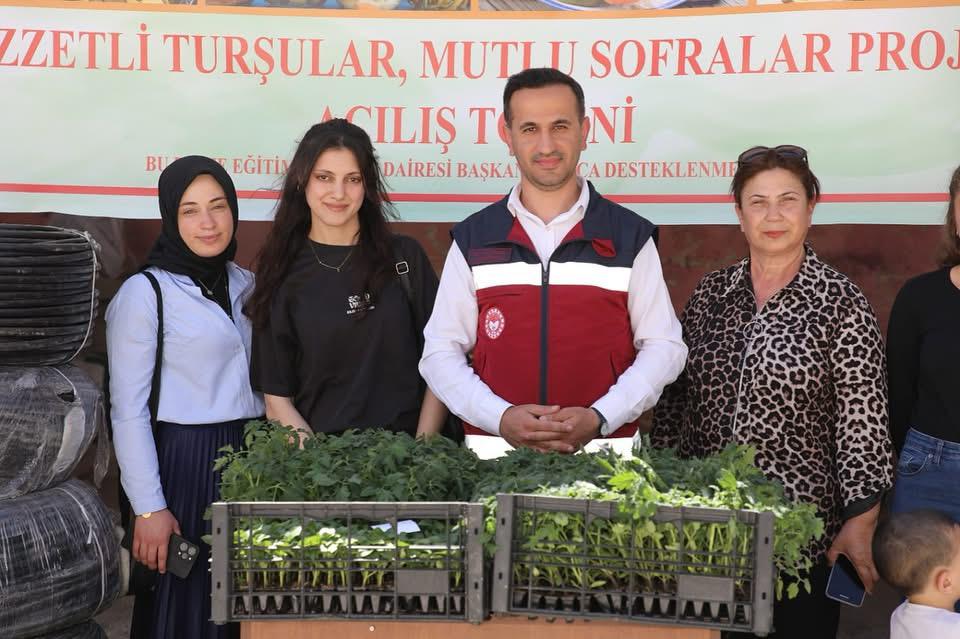 Tarım ve Orman Bakanlığı tarafından yürütülen “Kadın Çiftçiler Tarımsal Yeniliklerle