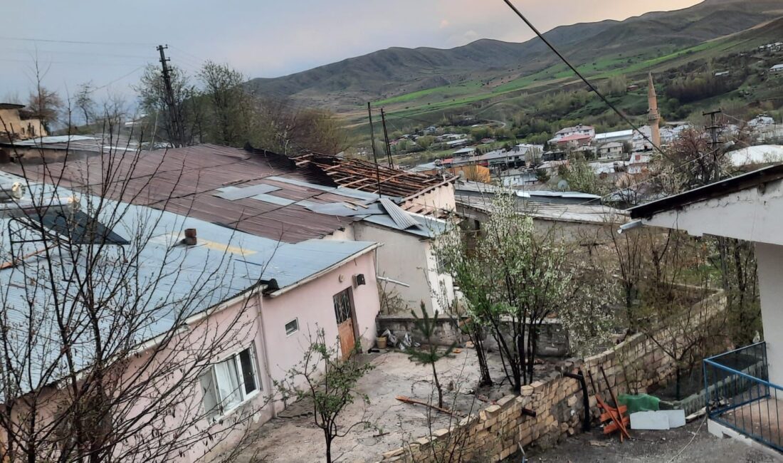 Erzincan’da akşam saatlerinde etkili olan sağanak ve şiddetli fırtına, Tercan