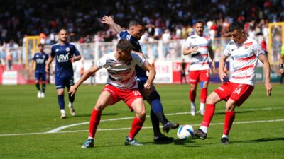 TFF 2. Lig Beyaz Grup’ta mücadele eden Anagold 24 Erzincanspor,