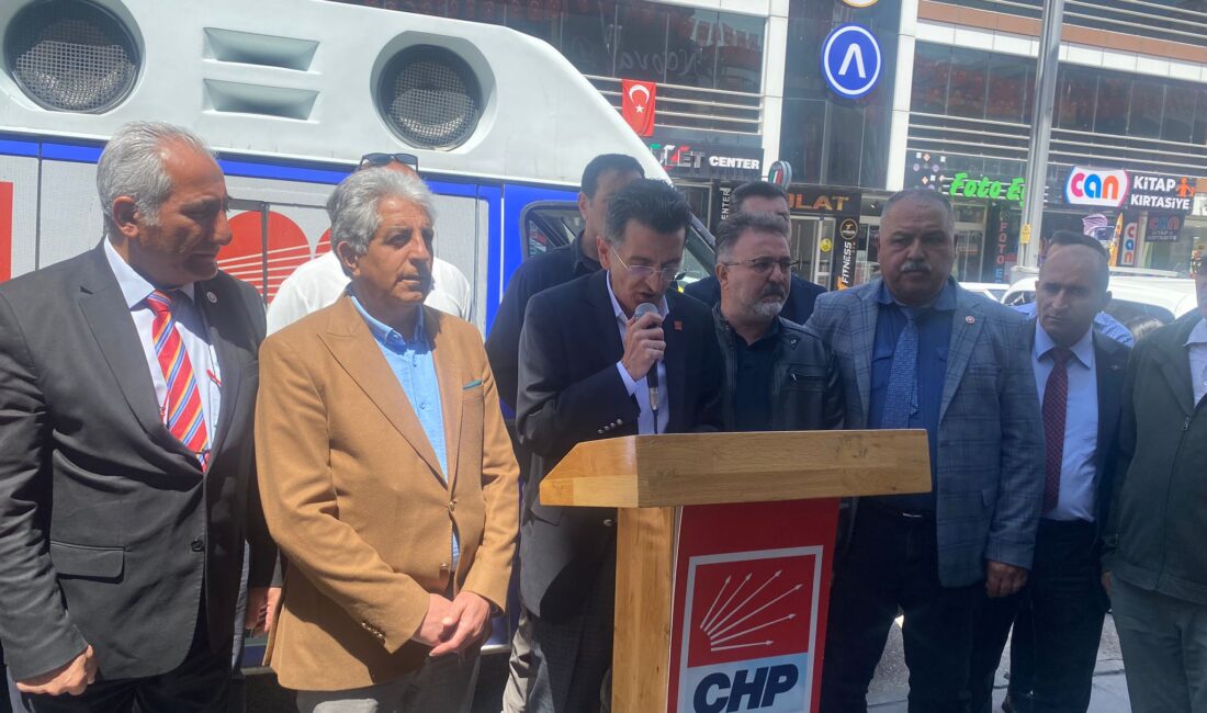 Cumhuriyet Halk Partisi (CHP) Erzincan İl Başkanı Yalçın Tanrıverdi, parti
