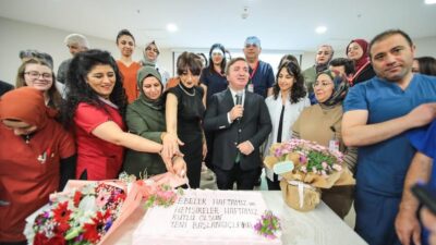 Erzincan Valisi Hamza Aydoğdu, “Ebeler ve Hemşireler Haftası” dolayısıyla düzenlenen