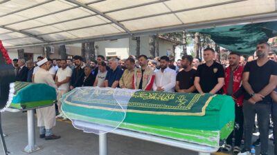 Erzincan’da hafif ticari araçla motosikletin çarpışması sonucu hayatını kaybeden Ayşenur