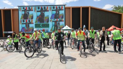 Türkiye genelinde eş zamanlı olarak düzenlenen “12. Geleneksel Yeşilay Bisiklet