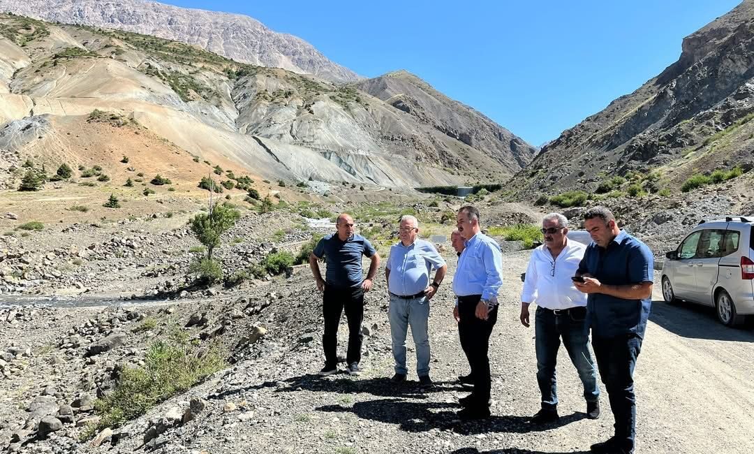 Erzincan İl Genel Meclis Başkanı Mehmet Cavit Şireci, kent genelinde