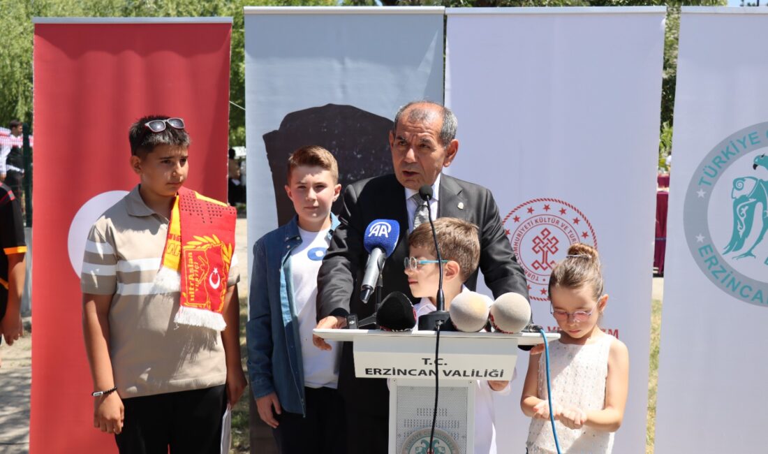 Galatasaray Spor Kulübü Başkanı Dursun Özbek, bir dizi açılış ve