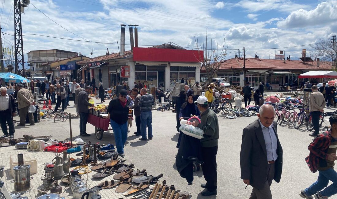 Erzincan’da her hafta pazartesi günleri kurulan ve halk arasında “bitpazarı”