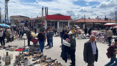 Erzincan’da her hafta pazartesi günleri kurulan ve halk arasında “bitpazarı”
