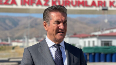 CHP Erzincan Milletvekili Mustafa Sarıgül, Kurban Bayramı dolayısıyla yayımladığı mesajda,