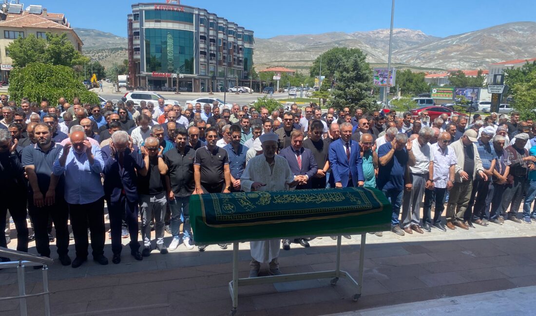 Erzincan Binali Yıldırım Üniversitesi Eğitim Fakültesi’nin emekli öğretim üyelerinden Prof.