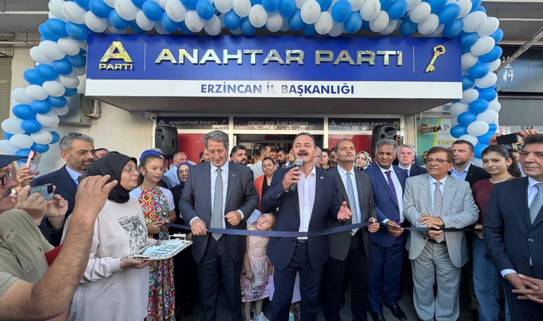 Anahtar Parti Genel Başkanı Yavuz Ağıralioğlu, Erzincan’da parti il binasının