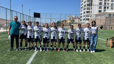 Elazığ’da düzenlenen 5×5 Futbol Gençlik Kupası Bölge Turnuvası’nda Erzincan’ı temsil