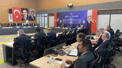 Erzincan’da kamu yatırımlarıyla ilgili yürütülen çalışmaların değerlendirildiği 2025 Yılı 3.