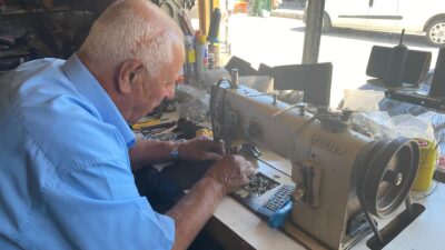 Yaz tatili hazırlıkları hızlanırken, Erzincan’da çanta ve valiz tamiratına olan