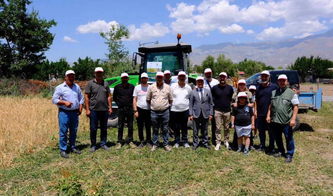 Erzincan’ın Mahmutlu Köyü’nde, tarım alanında önemli bir etkinlik gerçekleştirildi. Tarım