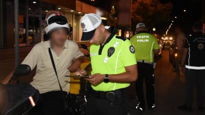 Erzincan’da trafik güvenliğini artırmak amacıyla motosiklet ve motorlu bisiklet sürücülerine