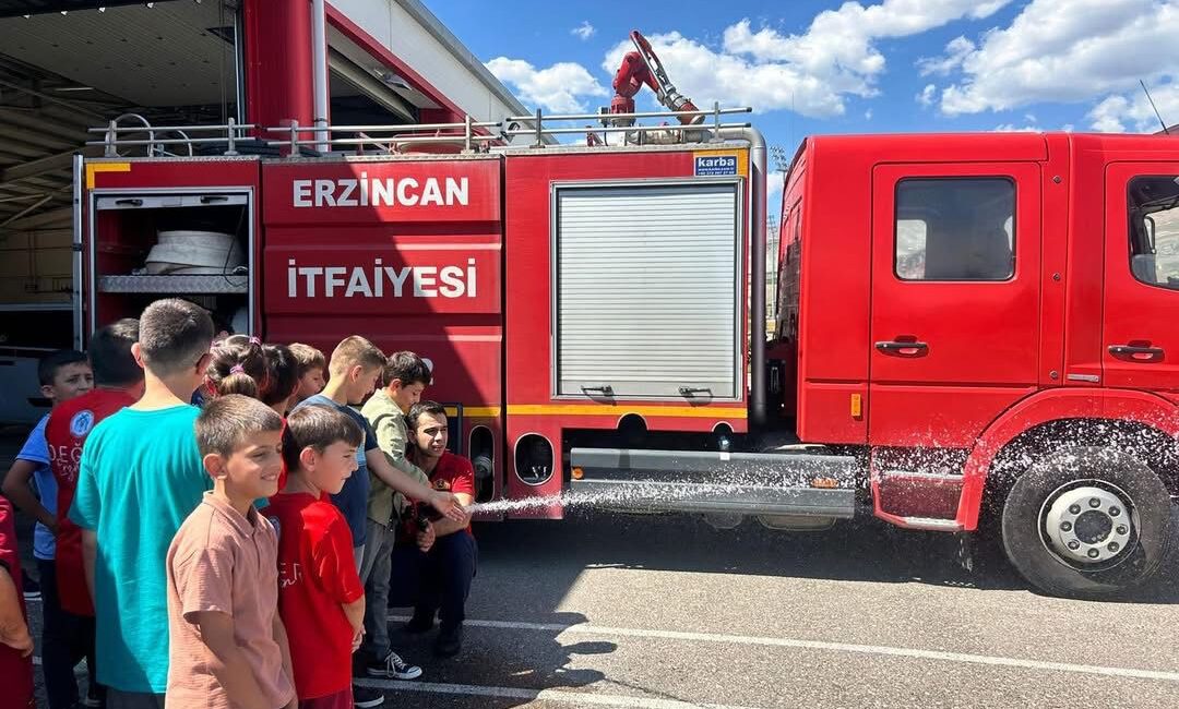 Erzincan Belediyesi’nin “Değer Erzincan” Projesi kapsamında Çukurkuyu Yerleşkesi’ndeki ilkokul ve