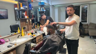 Erzincan’da uzun yıllardır kendi işletmesini işleten ve kentte tanınan kuaförlerden