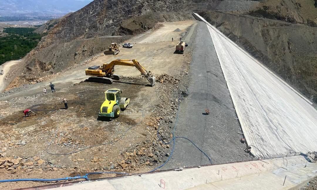 AK Parti Erzincan Milletvekili Süleyman Karaman, Erzincan’ın verimli topraklarını suyla