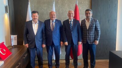 Ak Parti Erzincan Milletvekili Süleyman Karaman, Erzincan Tavuk Kombinası’nın ürünlerinin