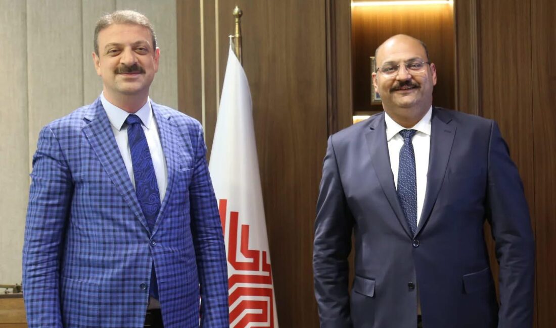 Kemaliye Belediye Başkanı Erdem Atmaca, Vakıflar Genel Müdürü Sinan Aksu’yu
