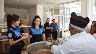 Erzincan İl Emniyet Müdürlüğü’nde gerçekleştirilen aşure ikramı programı, birlik, beraberlik