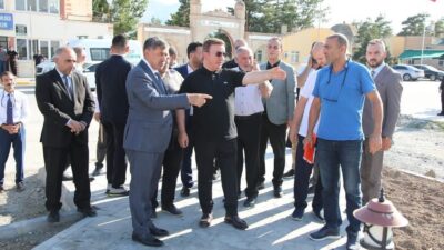 Erzincan Valisi Hamza Aydoğdu, Erzincan Belediye Başkanı Bekir Aksun ve