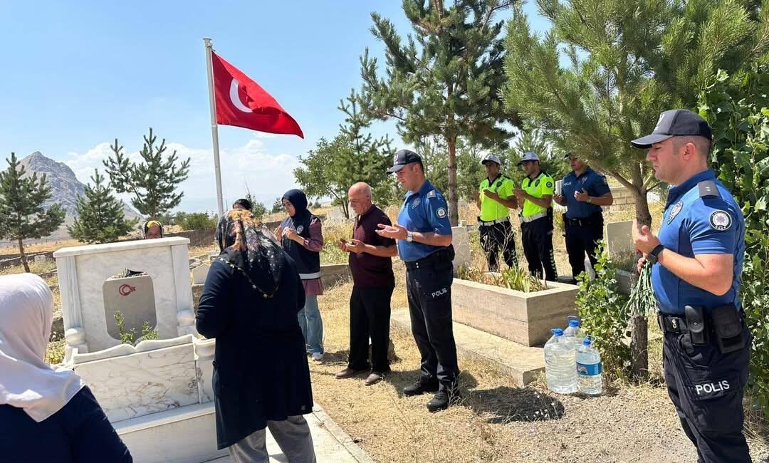 Tercan İlçe Emniyet Müdürlüğü, şehit polis memuru Erdem Kılıç’ı unutmadı.