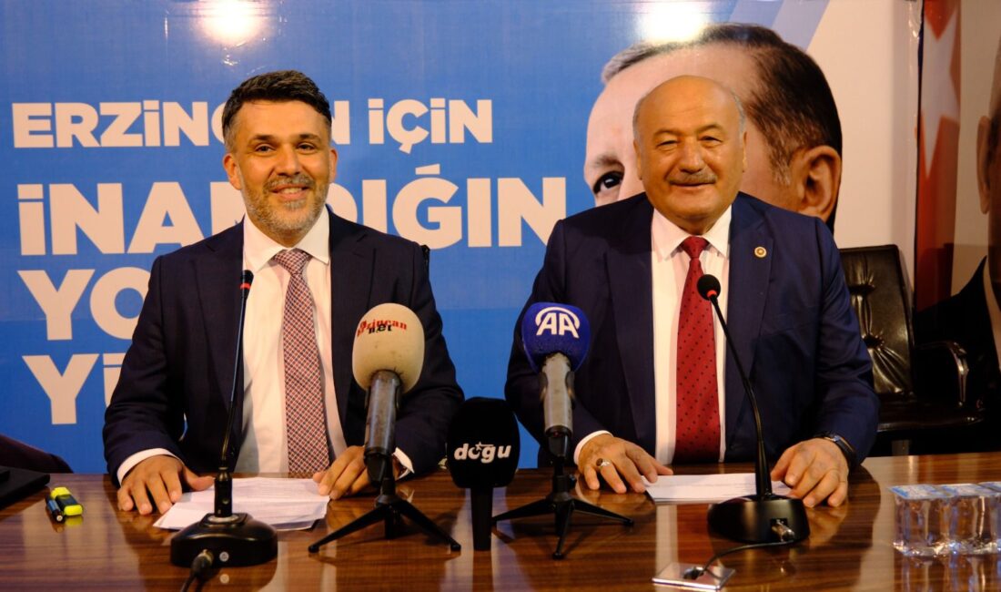 Ak Parti Erzincan Milletvekili Süleyman Karaman ve İl Başkanı Alpay