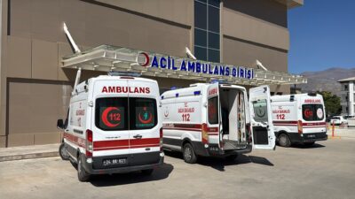 Erzincan-Sivas kara yolunun Kızıldağ mevkiinde meydana gelen trafik kazasında iki