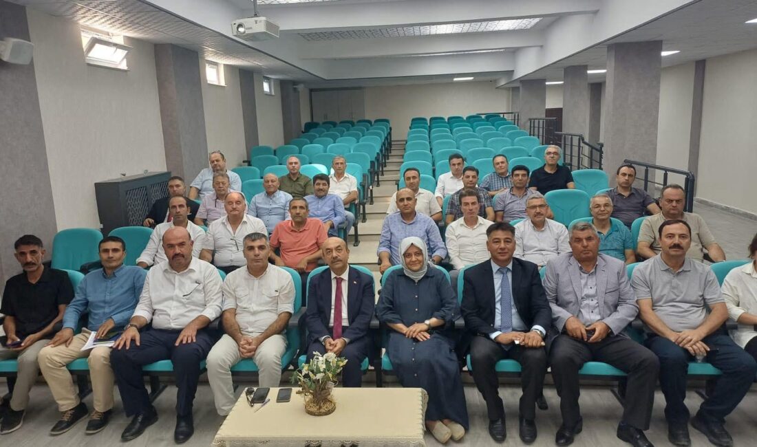 2025-2026 eğitim öğretim yılı öncesi, il genelindeki eğitim kurumlarının yöneticilerini