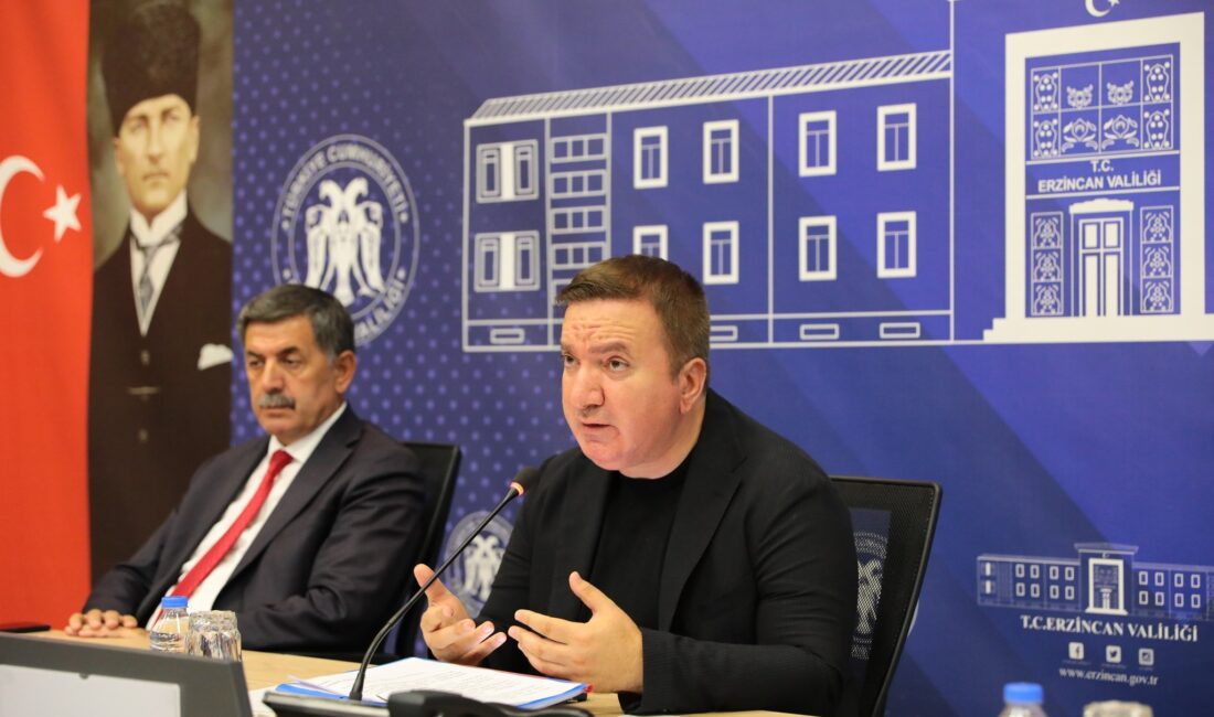 Erzincan Valisi Hamza Aydoğdu başkanlığında Erzincan’da orman yangınlarıyla mücadeleye yönelik