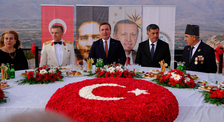 Haber: Muhammed Enes Sevilir Erzincan Valisi Hamza Aydoğdu’nun ev sahipliğinde