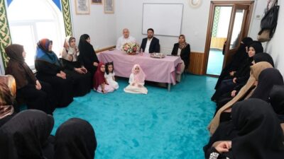 Erzincan’da hafızlık eğitimi almak isteyen ev hanımlarına yönelik düzenlenen Saliha