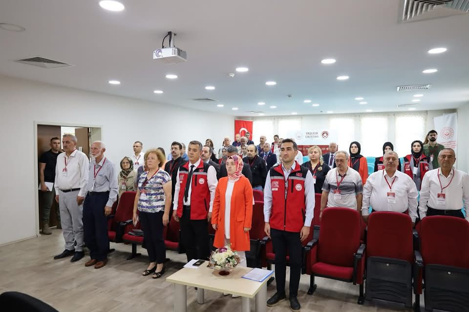 Erzincan Aile ve Sosyal Hizmetler İl Müdürlüğü konferans salonu, yaşlı