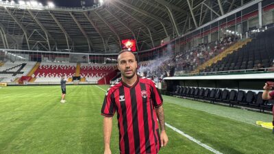 TFF 2. Lig’in iddialı ekiplerinden Anagold 24 Erzincanspor, transfer döneminin