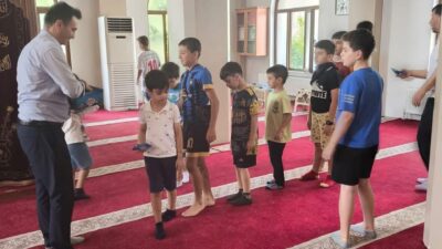 AK Parti Erzincan teşkilatı, yaz Kur’an kurslarında eğitim gören çocuklara